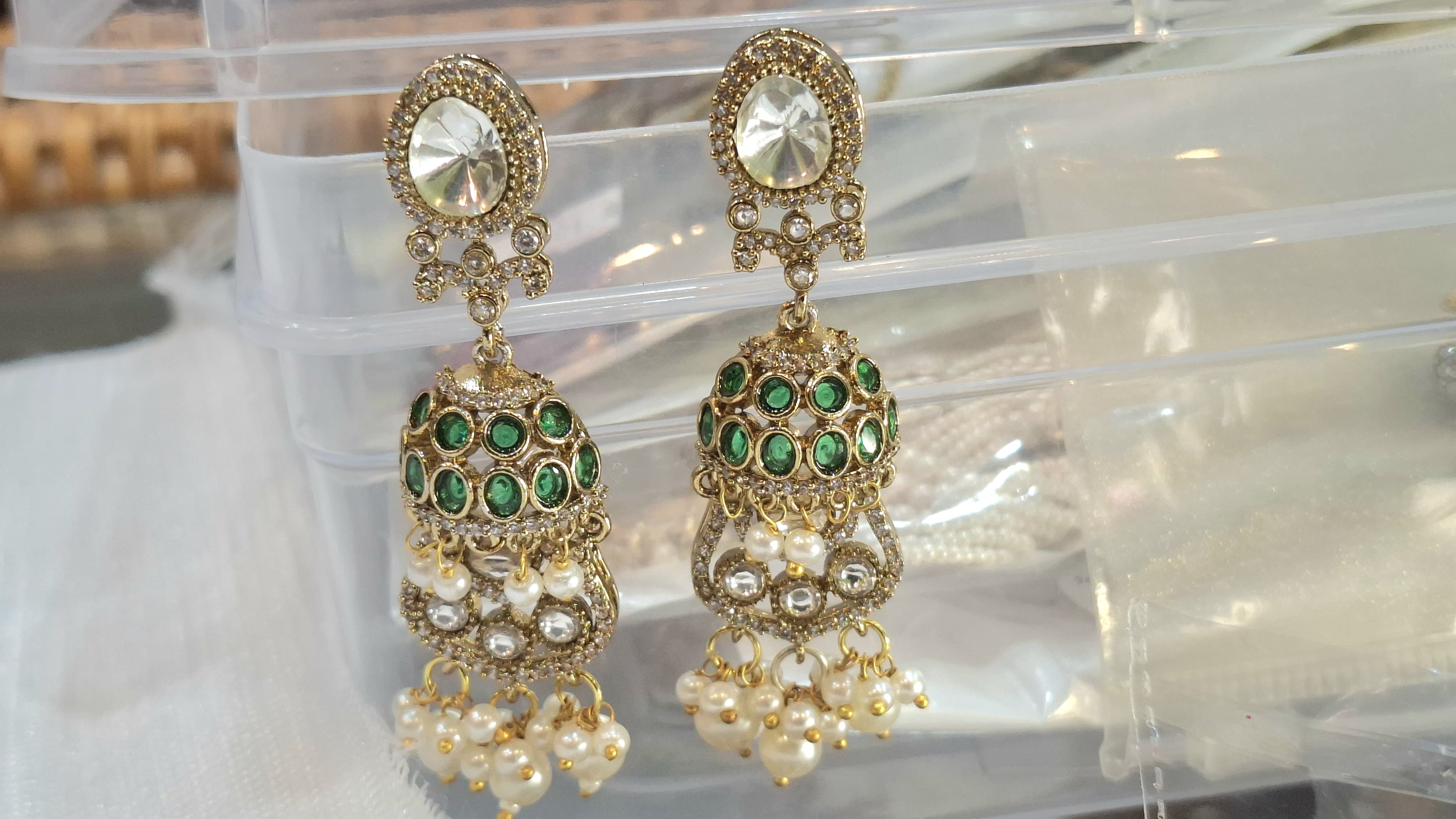 Green polki necklace set hover