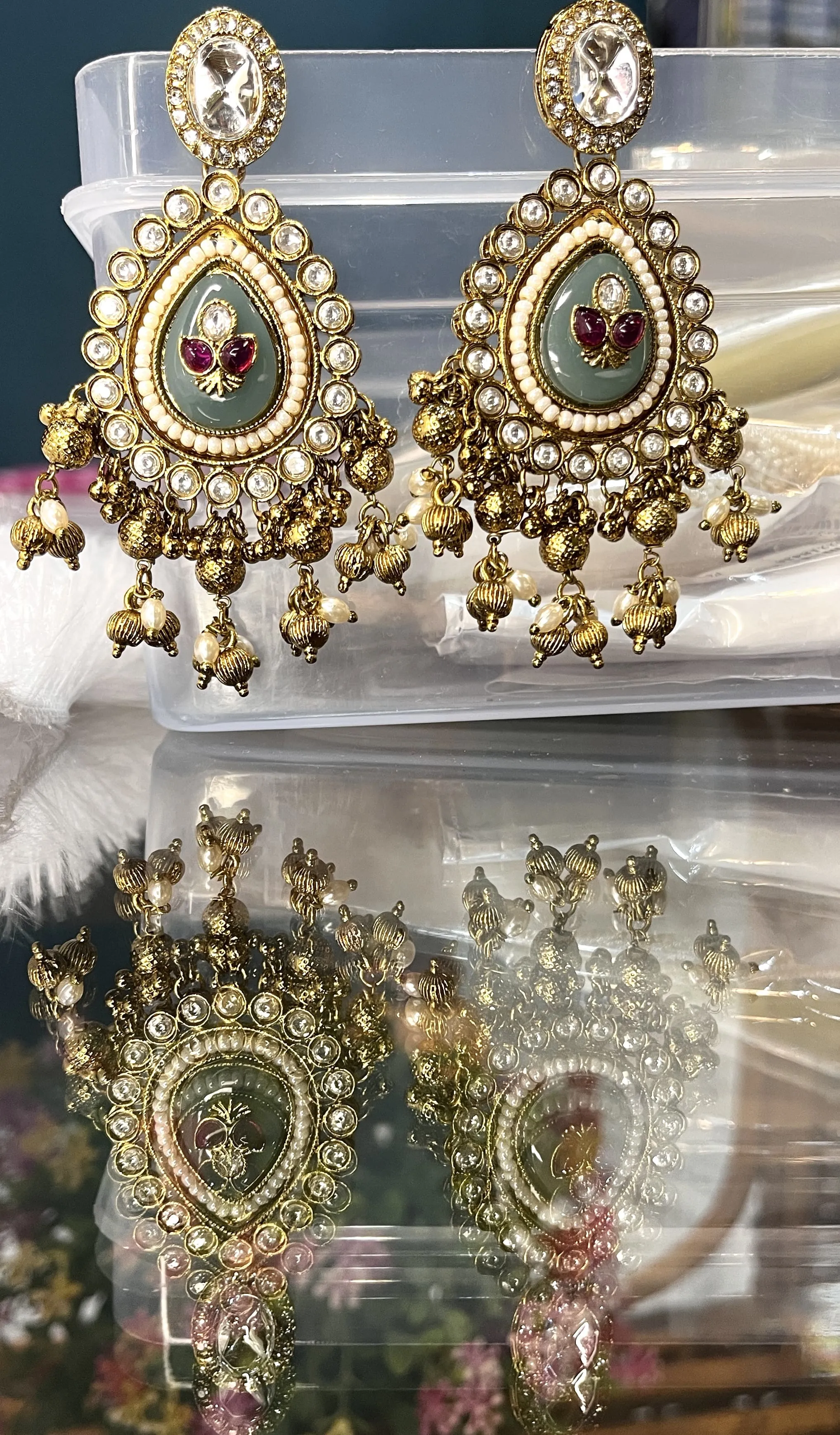 Majestic royal ruby emerald necklace set